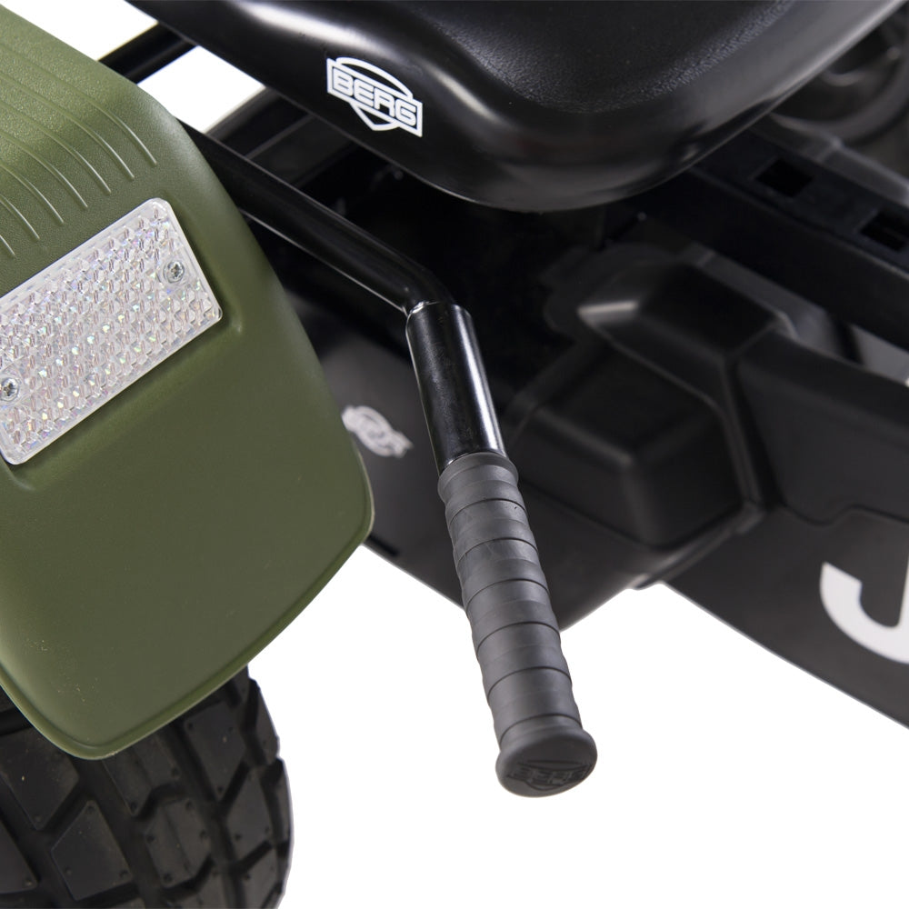 BERG Jeep Revolution E-BF - hand brake.