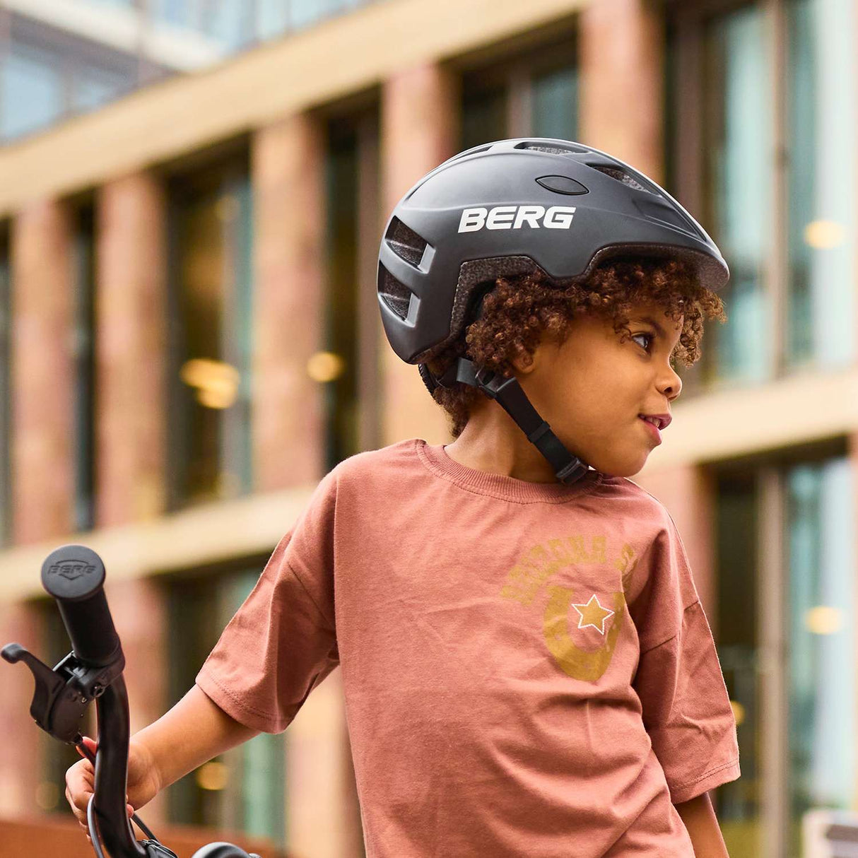 BERG Bicycle Helmet S