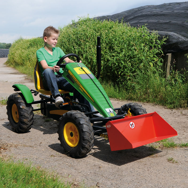front lift bucket in action