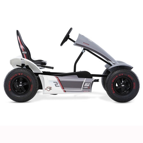  side skirts and a red tire marker.