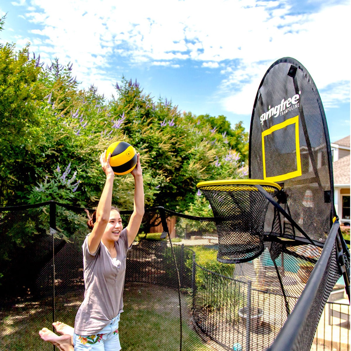Springfree FlexrHoop suitable for Springfree trampolines only - adds even more fun to your trampoline.