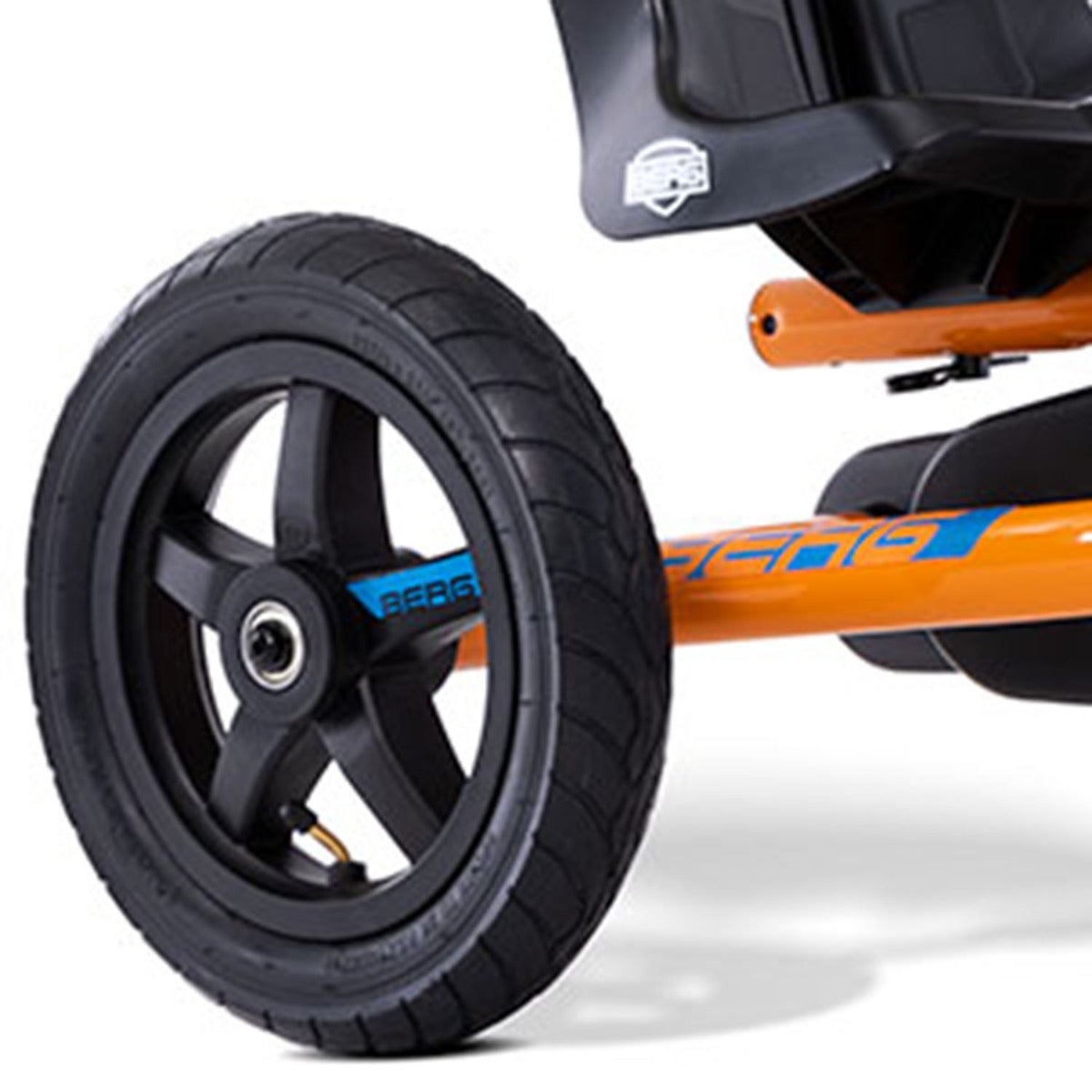 BERG Buddy Flag with Fixings