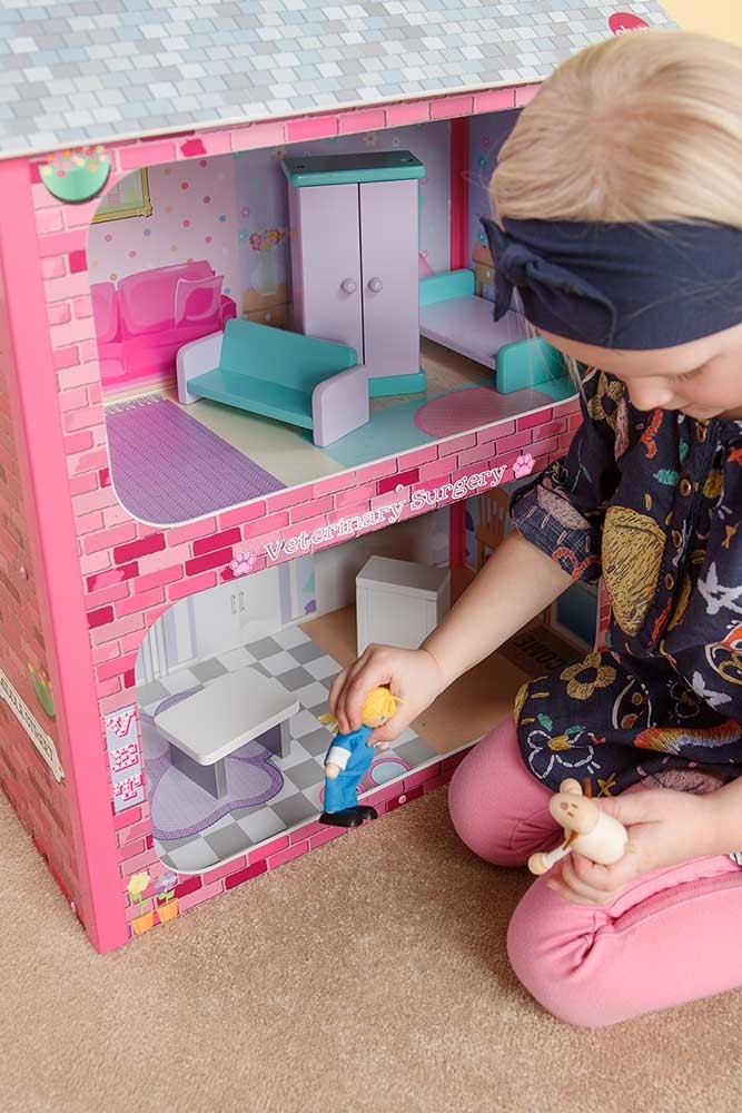 plum camden court dolls house