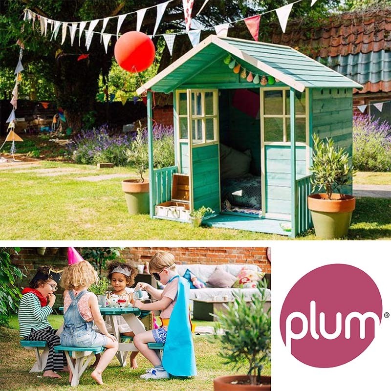 playhouse with picnic table
