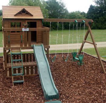 This Yorktown set is a compact set that offers lots of space for older children.