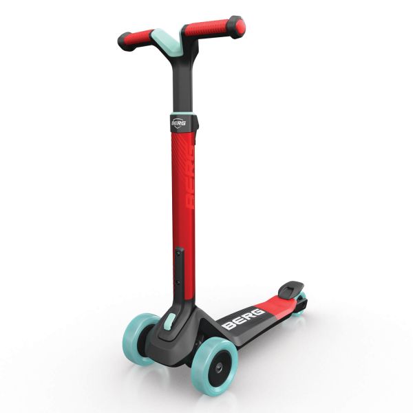 BERG Nexo Foldable 3 Wheeled Scooter Red